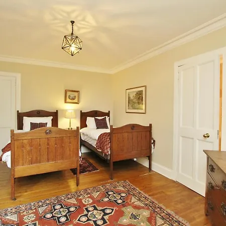 Elegant 3-Bedroom Ramsay Garden Apartment In Edinburgh City Centre Buitenkant foto