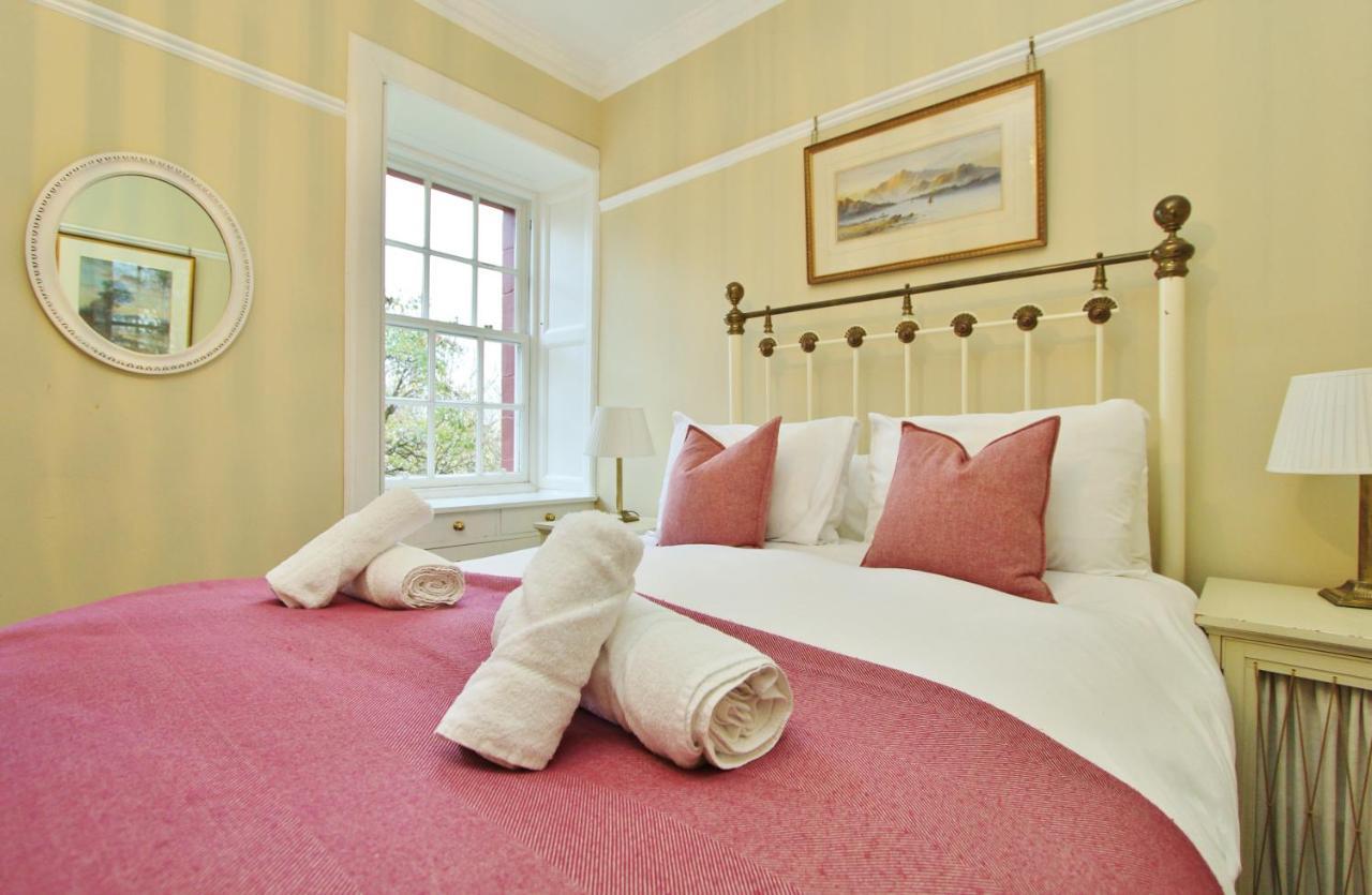 Elegant 3-bedroom Ramsay Garden In Centre Edimburgo