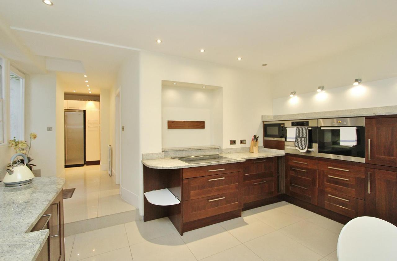 Elegant 3-bedroom Ramsay Garden In Centre Appartamento Edimburgo
