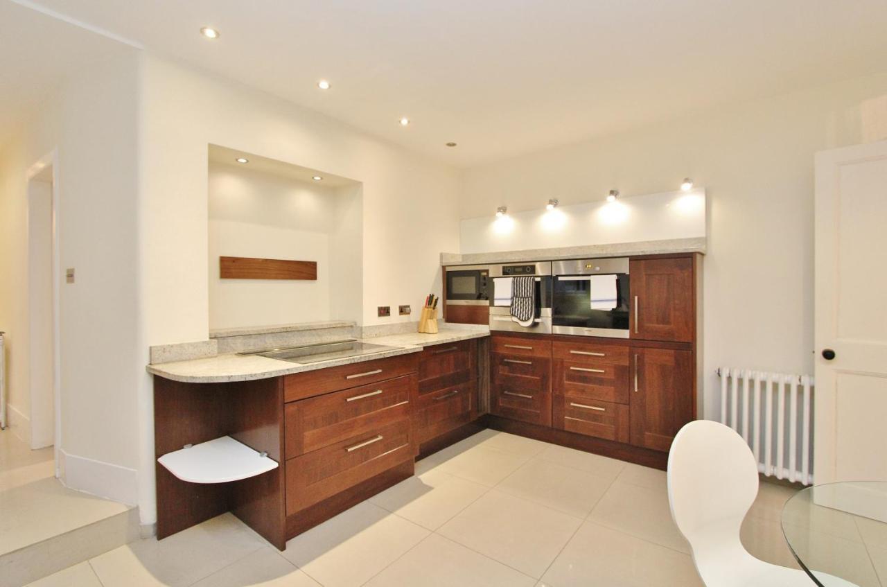 Elegant 3-bedroom Ramsay Garden In Centre Edimburgo